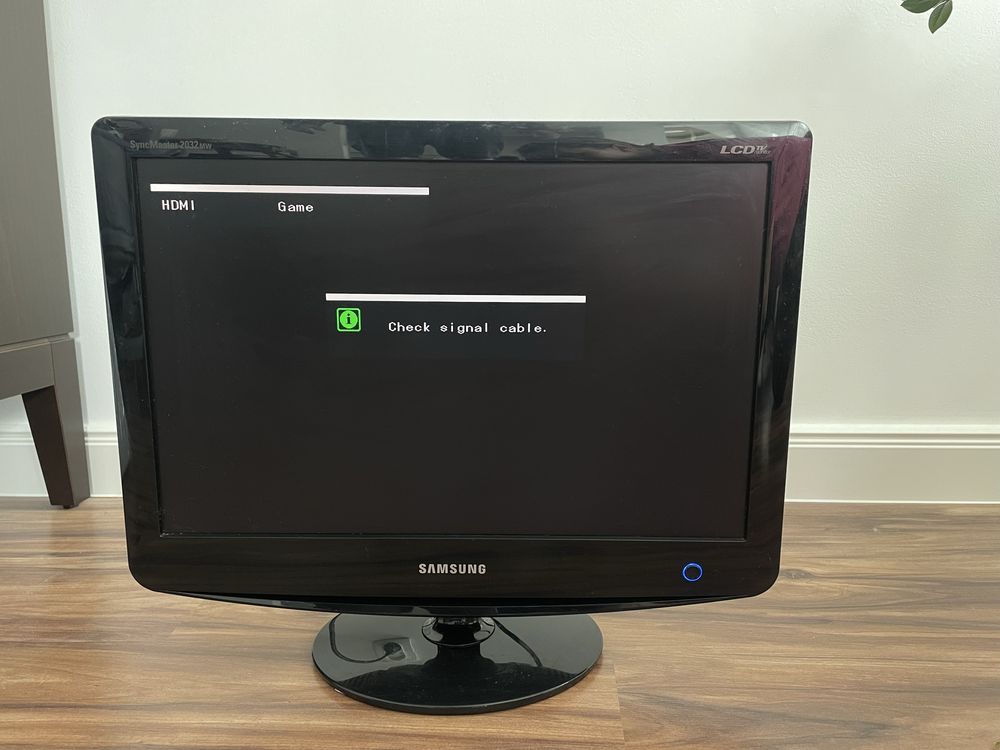 Monitor Samsung z kablem
