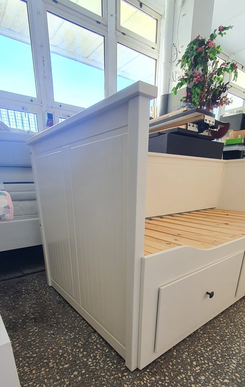 Łóżko białe ikea hemnes leżanka 80x200 na 160x200 stan bdb 2 materace