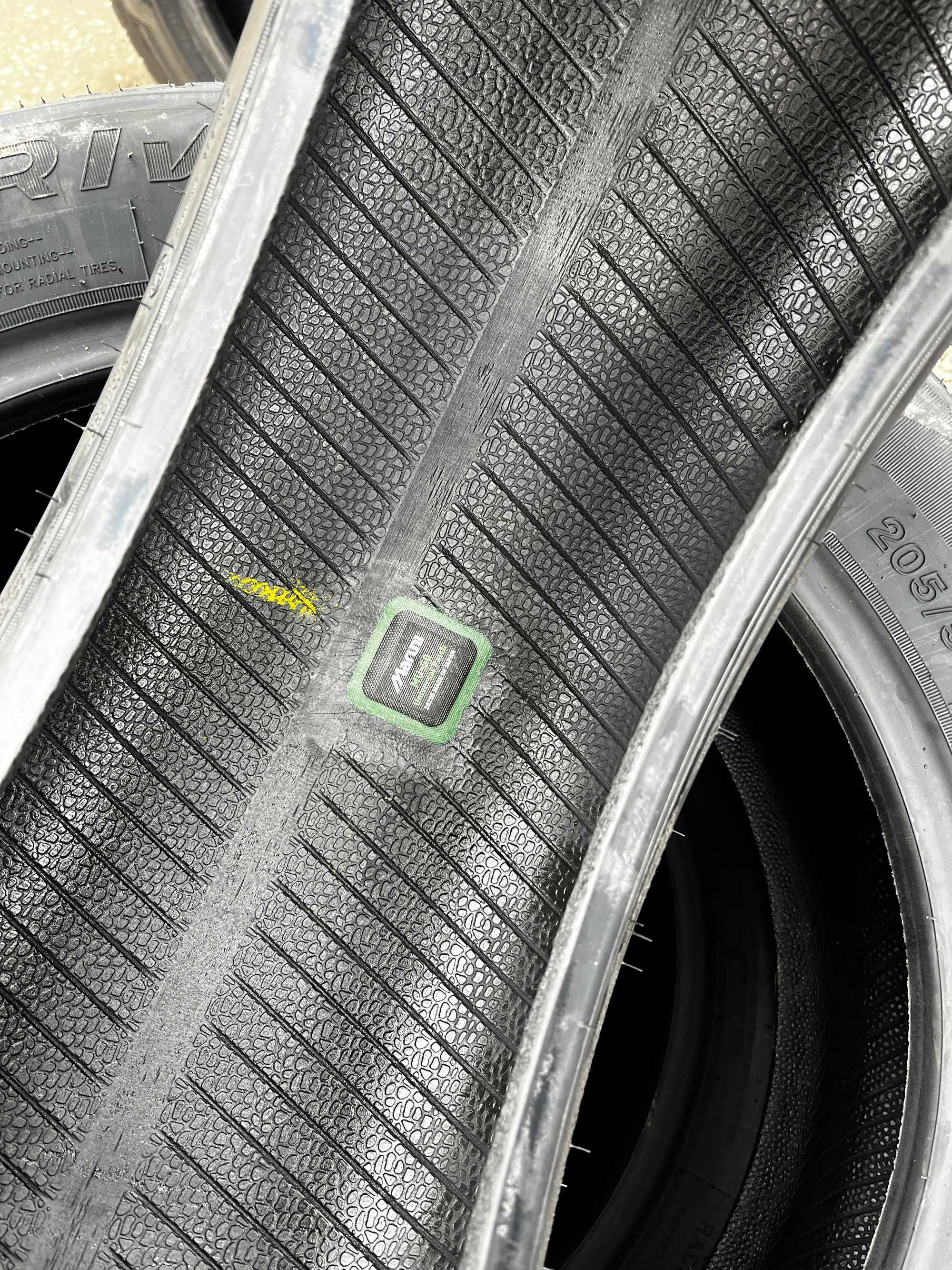 DEMO Jak nowe OPONY 215/65/16c Goodyear Efficientgrip Cargo 2023 r