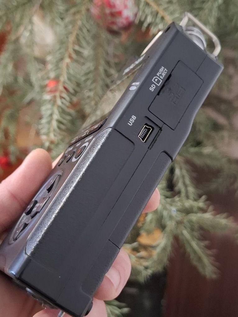 Аудіорекордер Tascam DR 40