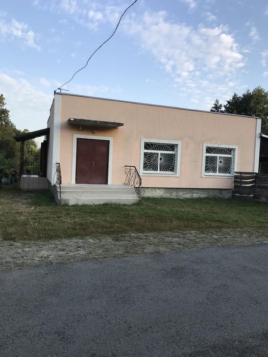 Здається в оренду нежитлова будівля