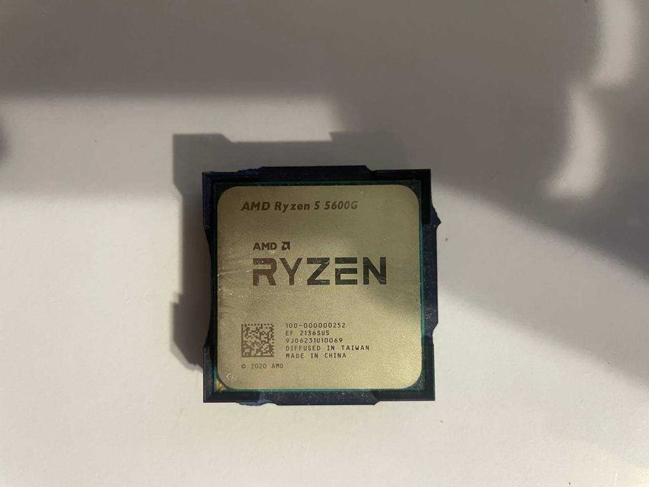 Процесор AMD Ryzen 5 5600G s-AM4 4.4GHz/16MB Tray (100-100000252MPK)