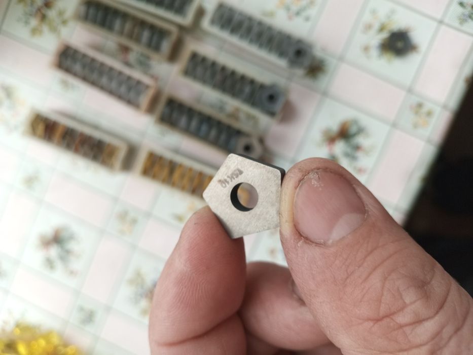 Продам пятіграні пластіни советского производства  маркі  Т5 К10 і  ВК