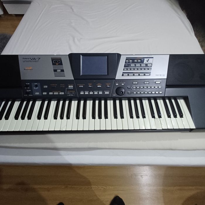 Organy Roland va-7