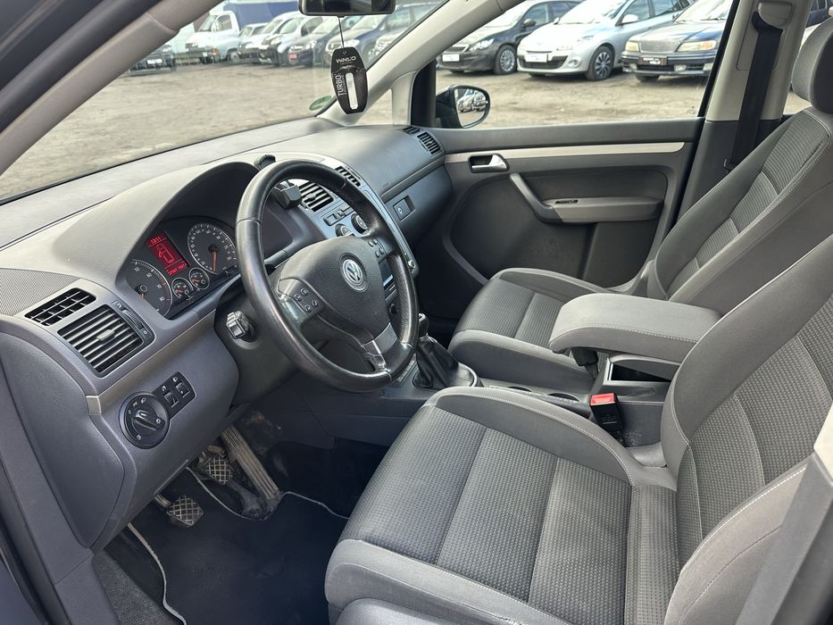 Volkswagen Touran 1.4