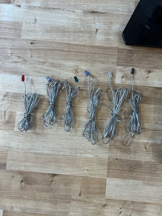 Kino domowe samsung tylne glosniki bezprzewodowe