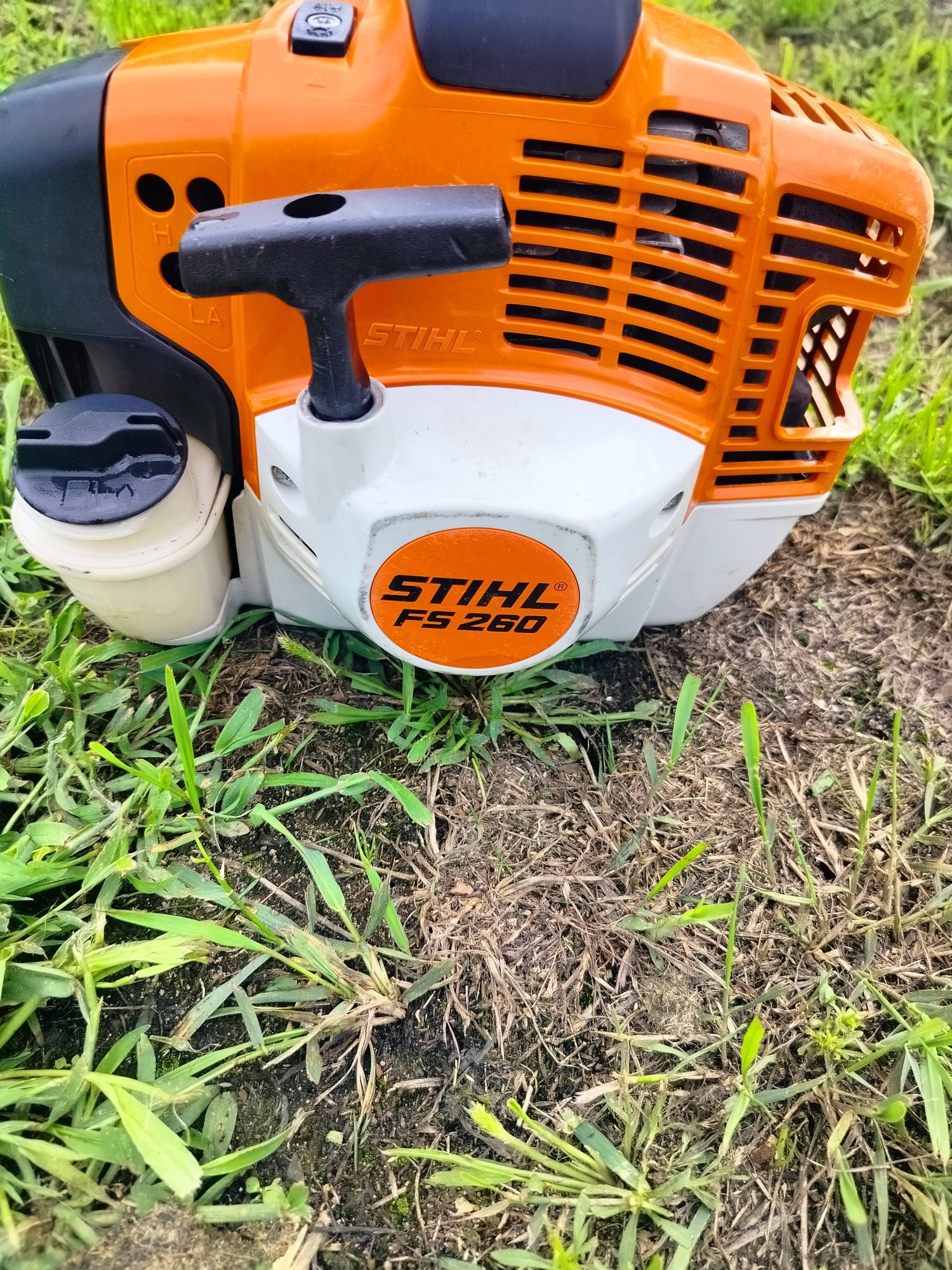 Podkaszarka Stihl FS 260- kosa spalinowa