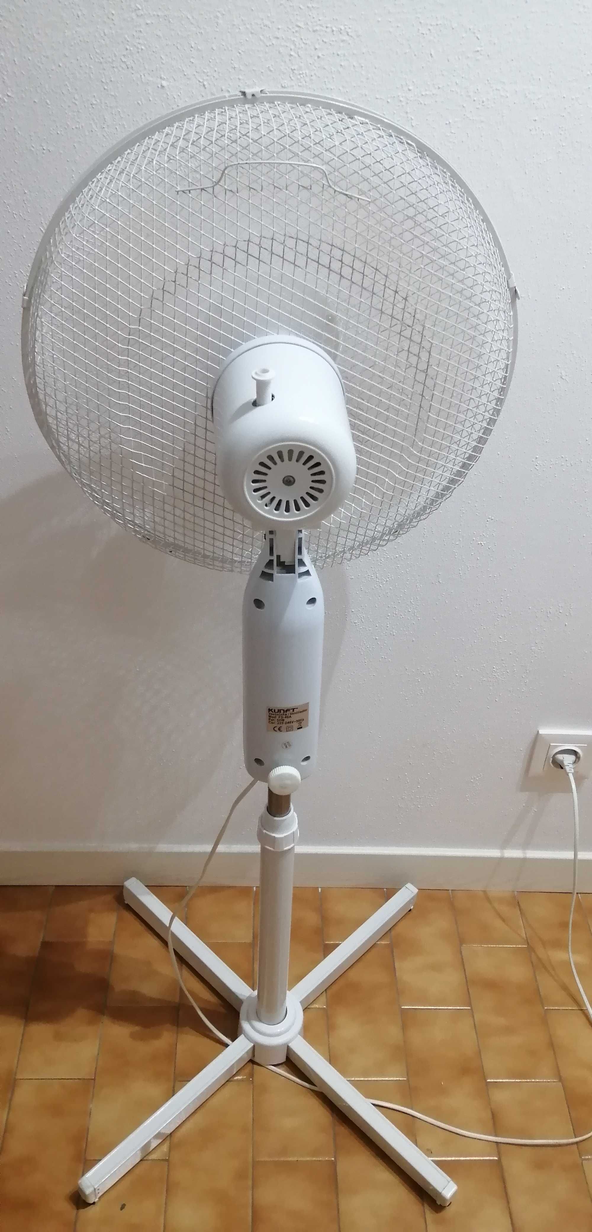 Ventoinha/ventilador de pé