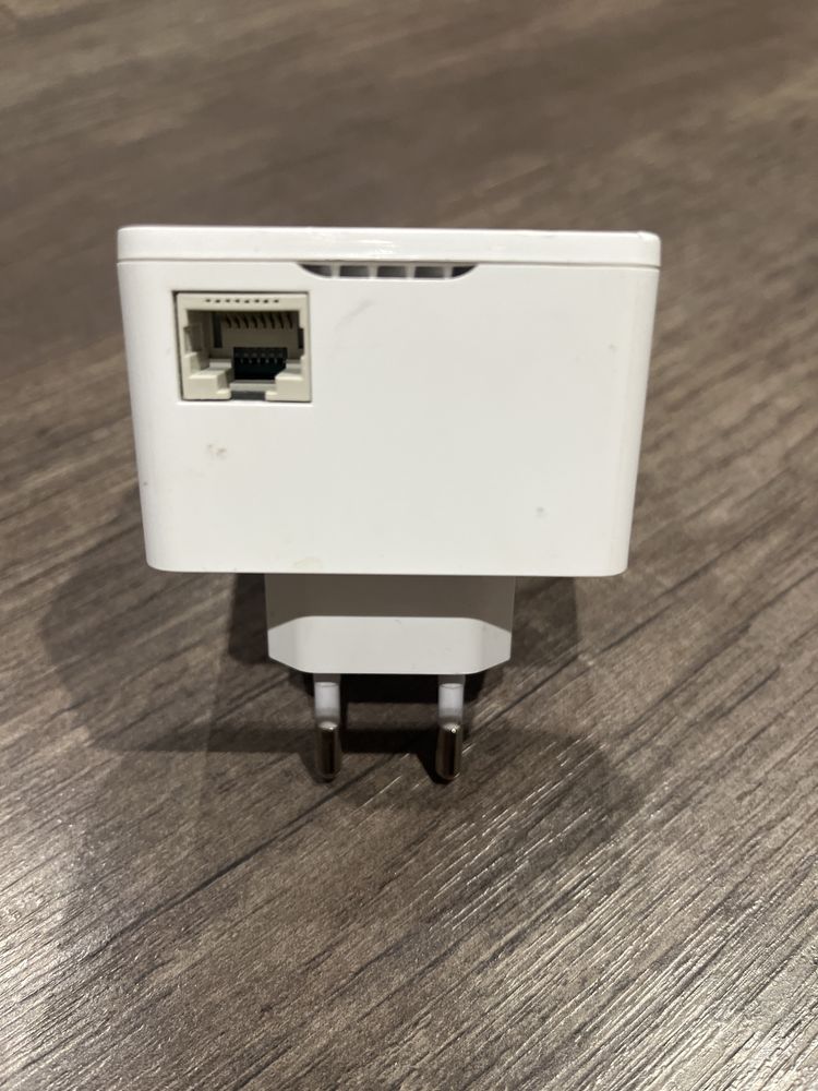 Wzmacniacz sygnalu WiFi Devolo