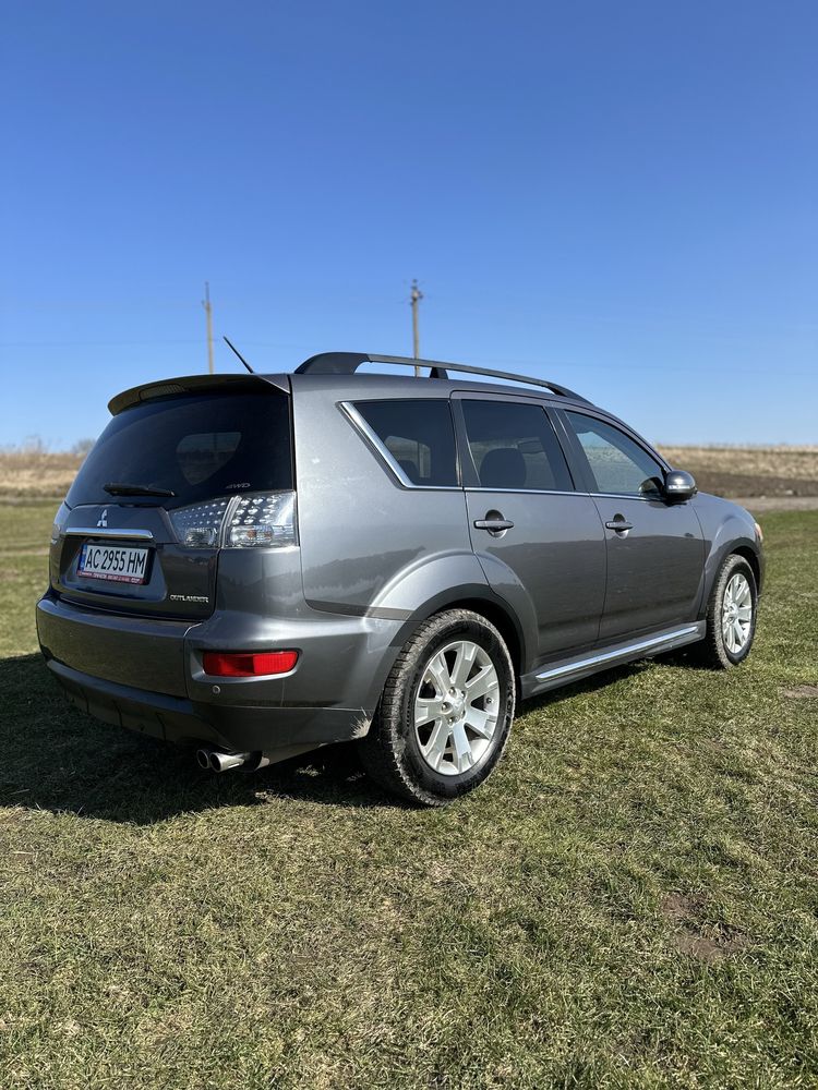 Срочно!!! Продам авто Mitsubishi Outlander 2011 рік, джип 4*4