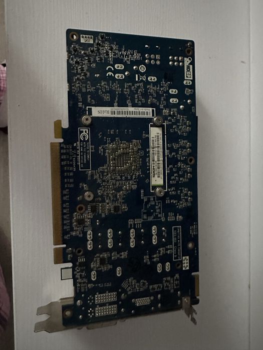 Видеокарта Sapphire HD7850 (1Gb/GDDR5/256bit/DP/2xDVI/HDMI)