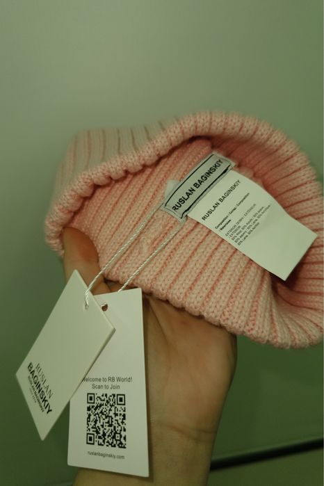 Шапка Ruslan baginskiy Monogram-embroidered Wool Beanie тренд 2025