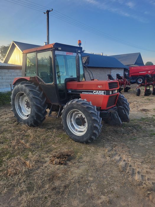 Ciągnik Case International 745
