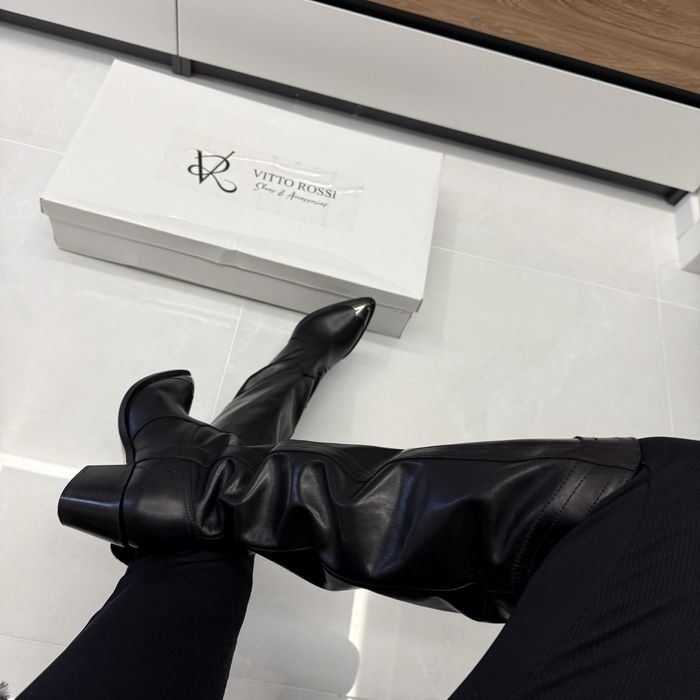 Круті стильні чоботи казаки високі сапоги труби демі шкіра