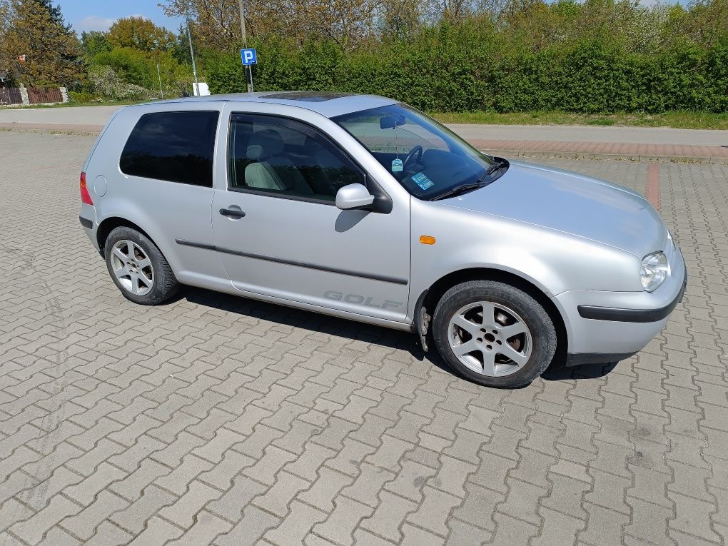 VW Golf 4 1.6 sr