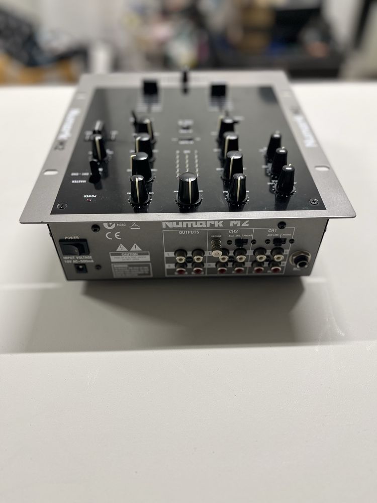 Mixer NUMARK M2 mikser