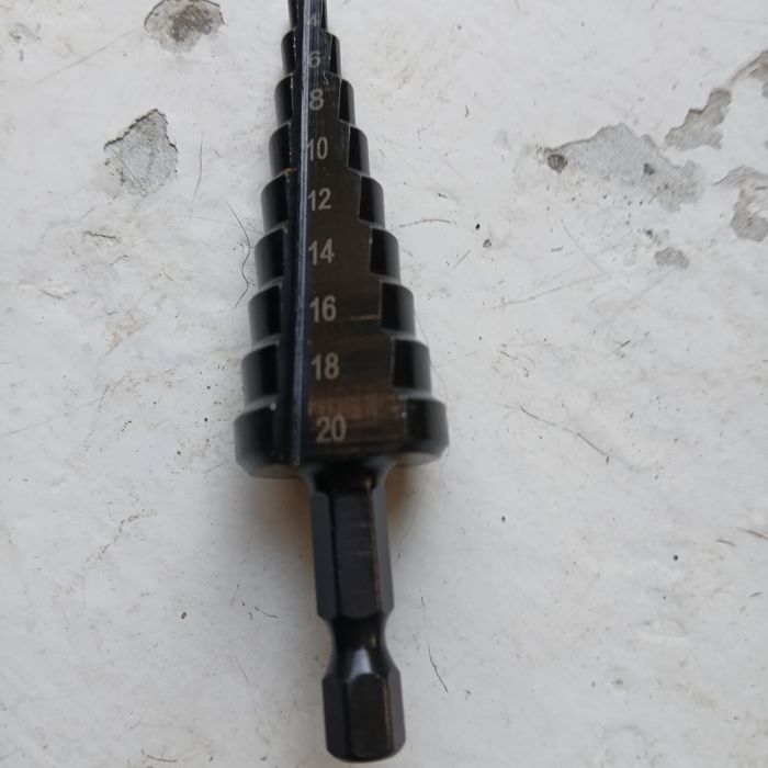 Sprzedam wiertło stożkowe stopniowe 4-20mm