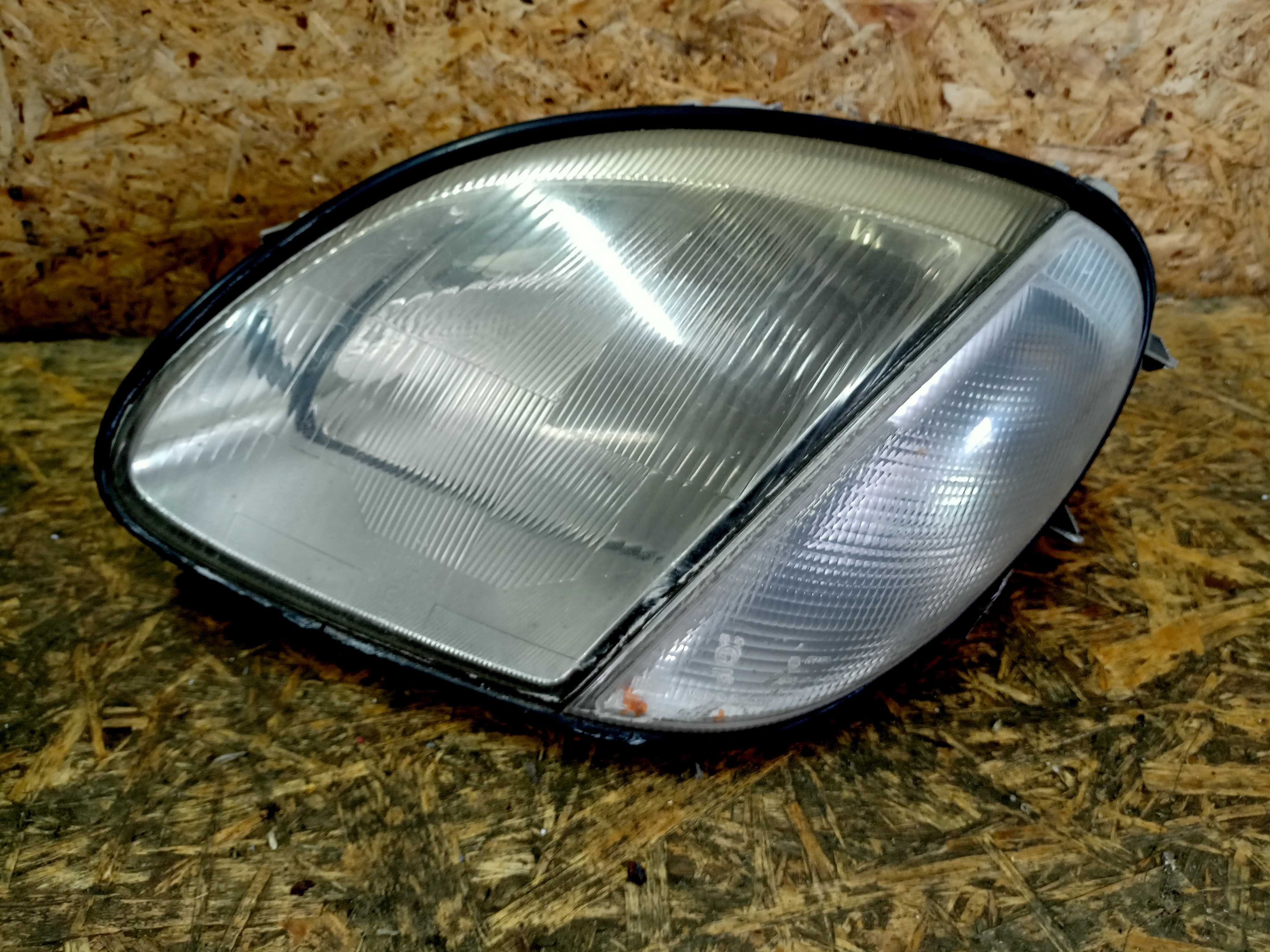 Mercedes R170 SLK lampa przód przednia prawa lewa EU europy oryginał