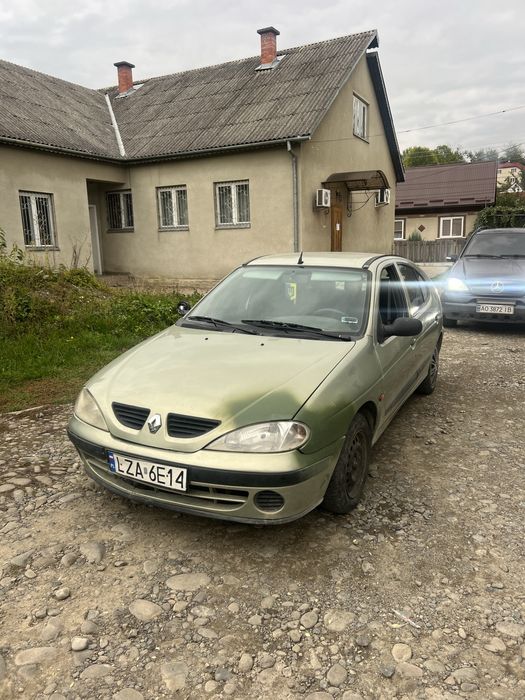 Рено меган на Ходу