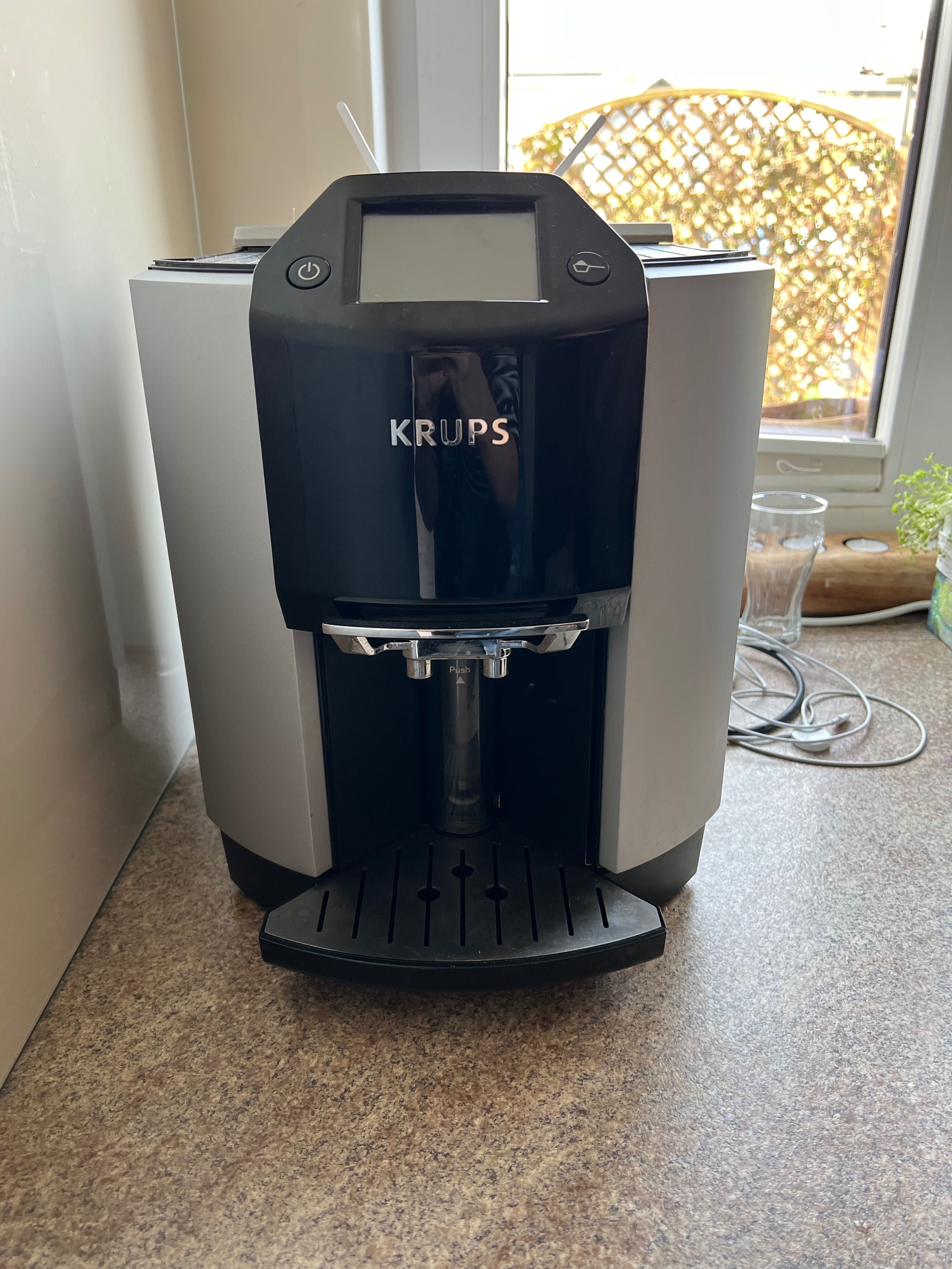 Ekspres Krups barista ea90