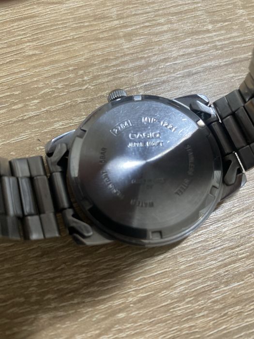 Часы мужские casio mtp1221