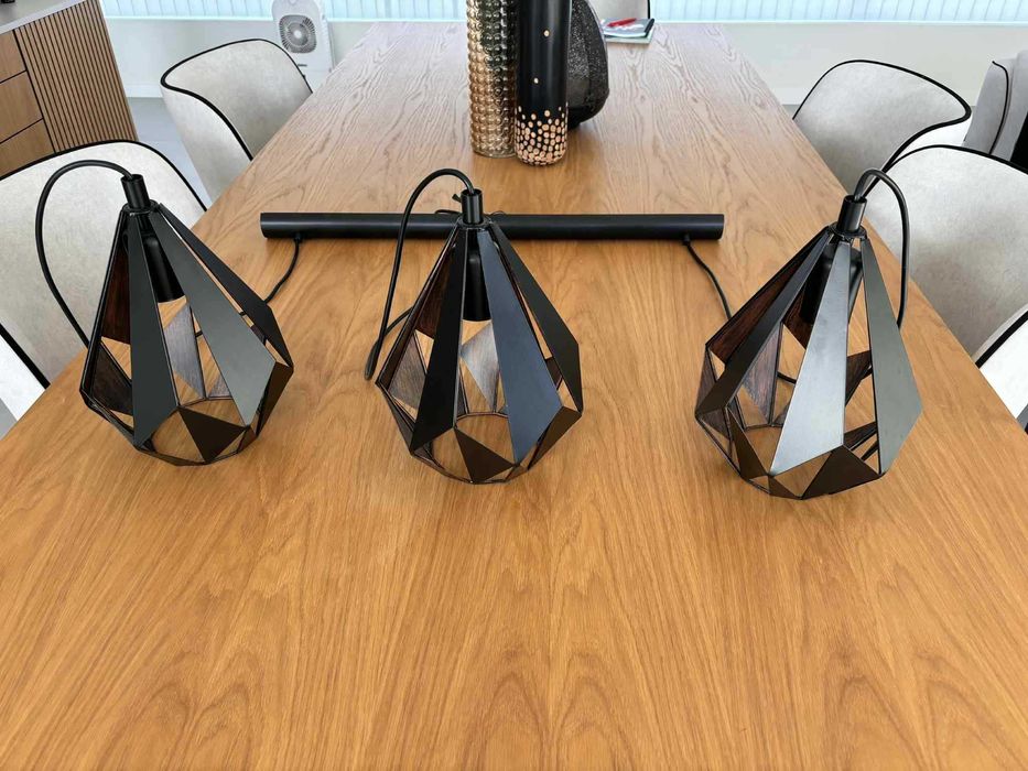 Dois Conjuntos Candeeiros de sala Série EGLO - CARLTON 1