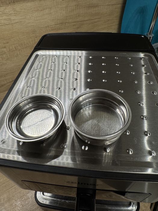 Ekspres kolbowy ciśnieniowy ZELMER zcm7255