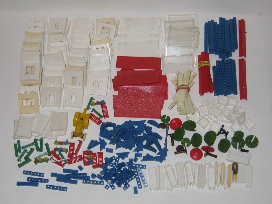 Конструктор юный архитектор Grossblock про-во ГДР времён СССР