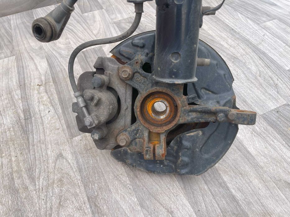 Ford Escape 2020 1.5 zwrotnica amortyzator lewy przód USA