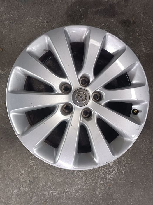Felgi aluminiowe Opel Zafira C 17" 5x115