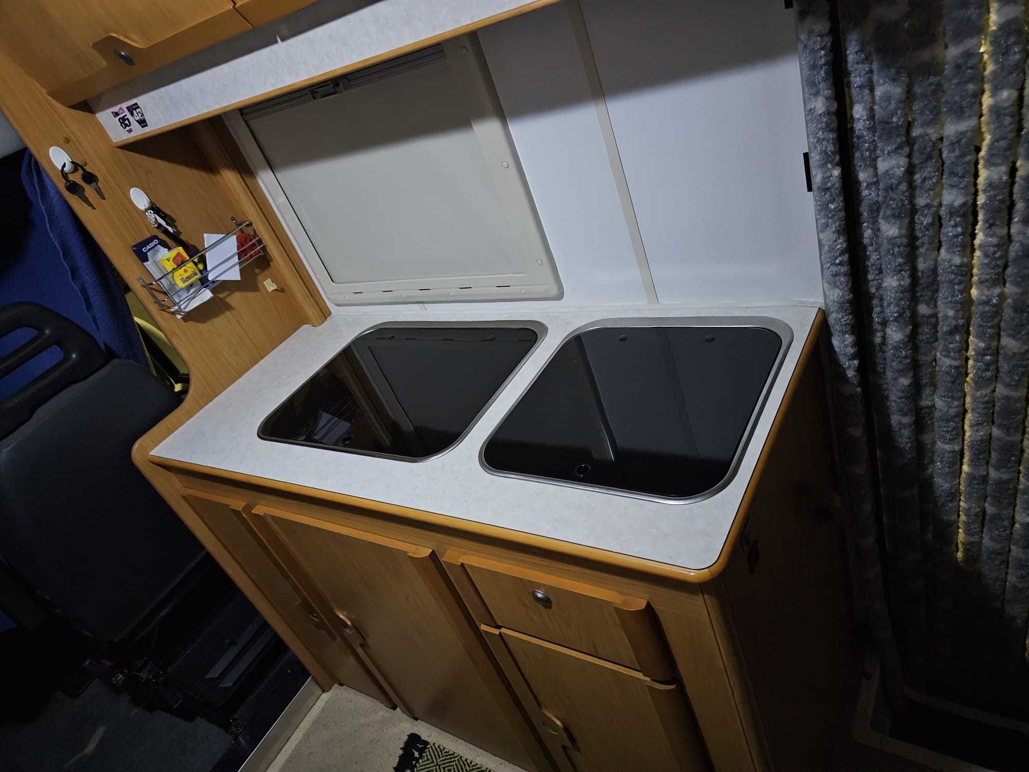 Autocaravana 6 lugares c/ garagem