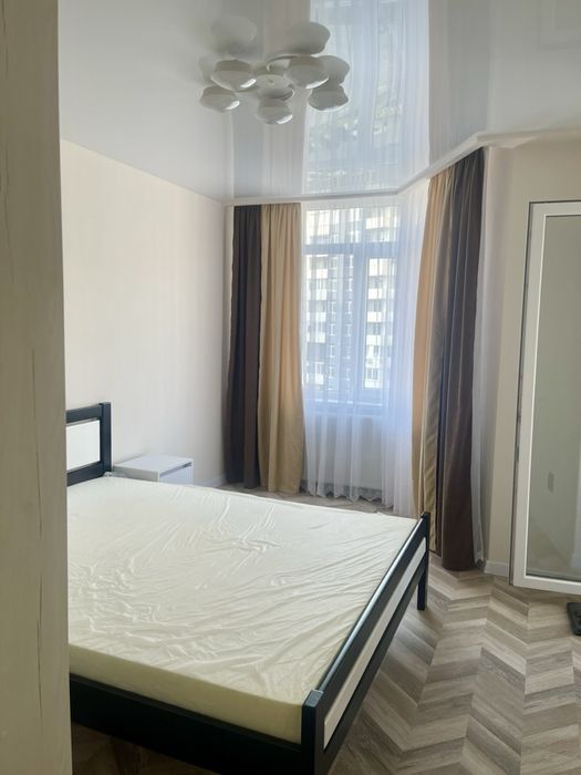 Оренда 2 км квартири, вул. Київська