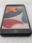 iPhone 7 Plus 128 ГБ Black (три чехла, коробка, шнур, зарядный блочок)