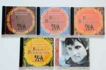 колекція різних CD компакт дисків