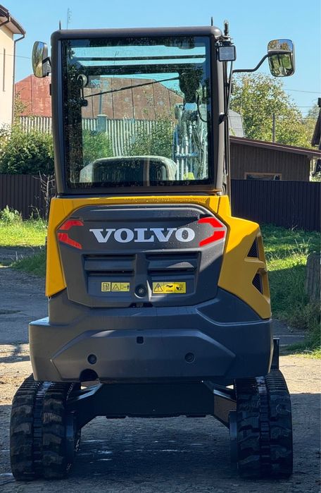 Volvo ec27D новий тільки 2 мотогодини