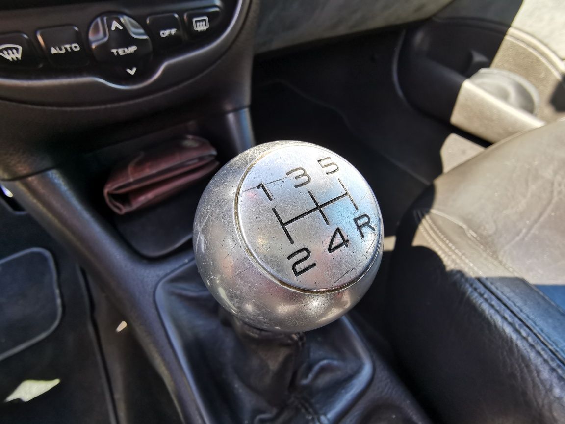Peugeot 206 1.6 Gti de 2002/06 - 110cv