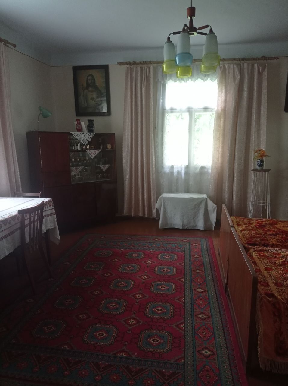 Нові документи.Продається 30 соток зем. ділянка з будинком в м. Долина