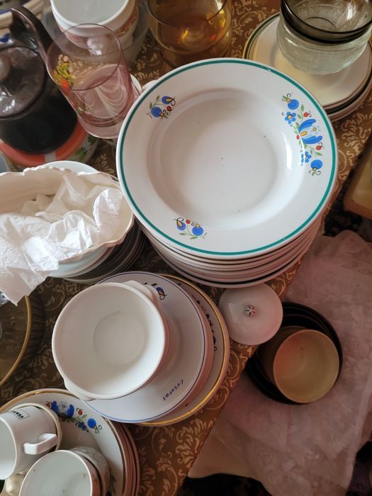 naczynia ceramiczne i szklane