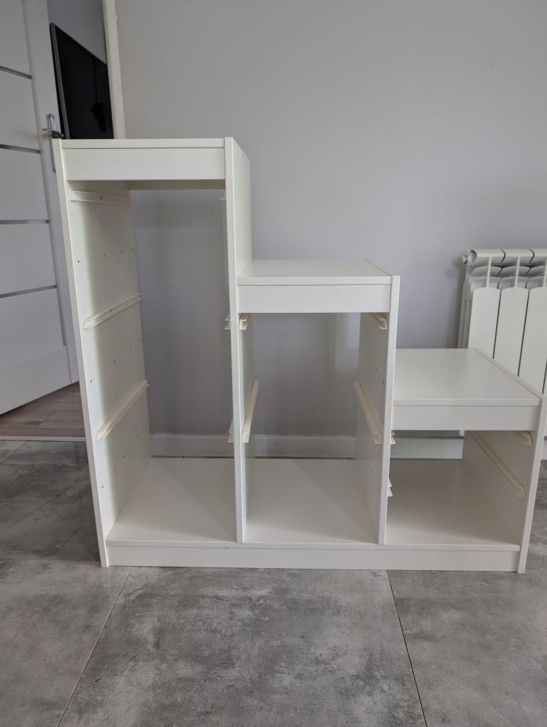 Regał z pojemnikami Trofast Ikea