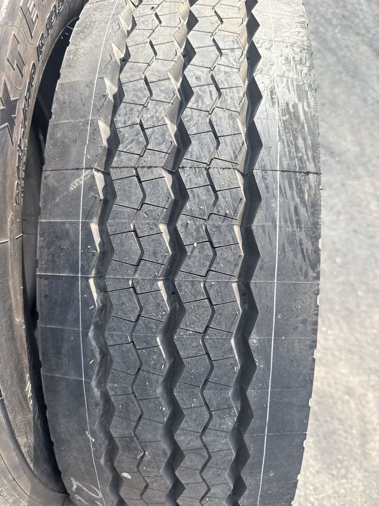 245/70/19,5 Michelin XTE2