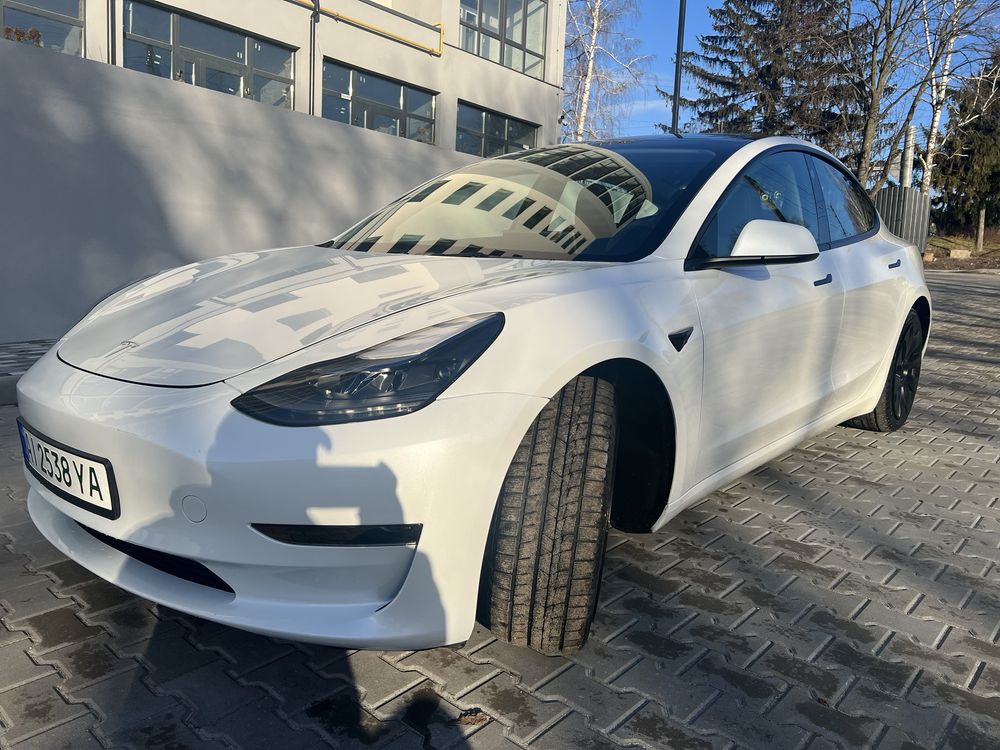 Tesla model 3 2023