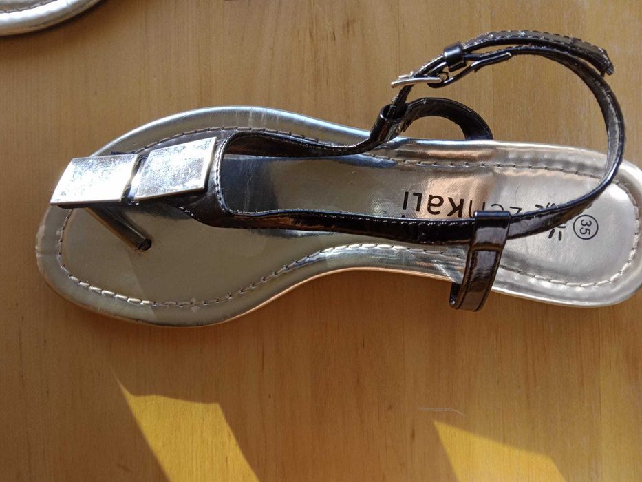 Sandália rasteira Zenkali - 35, linda!