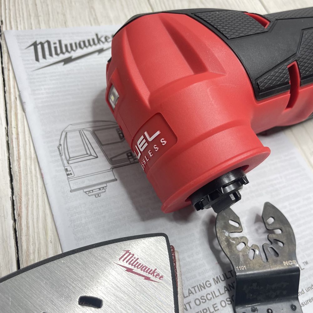 Аккумуляторный мультирезак Milwaukee M12 2526-20 FUEL™