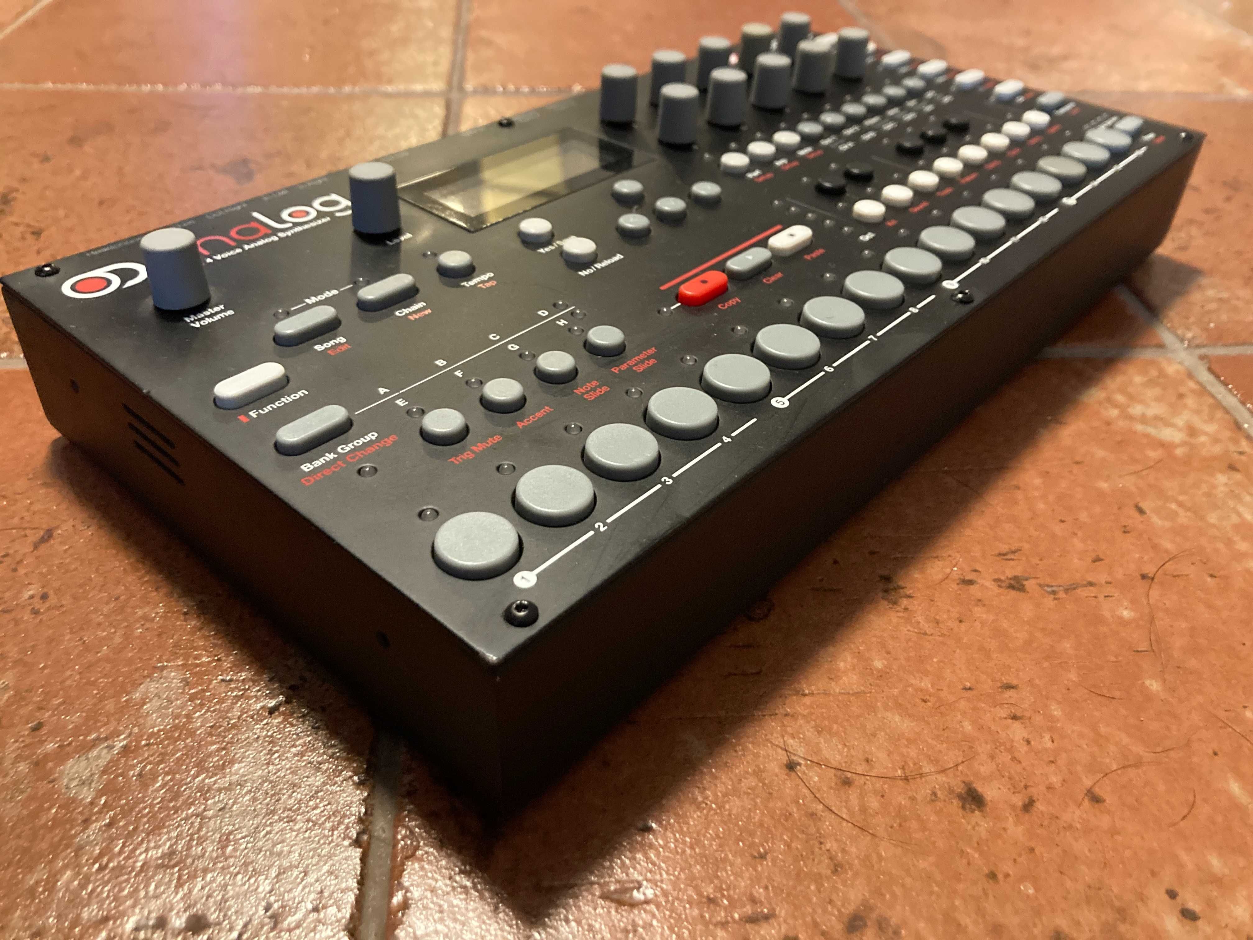 Elektron analog 4 mkI sintetizador analógico