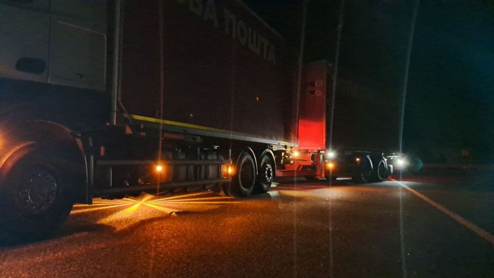 Габаритні ліхтари на вантажівку