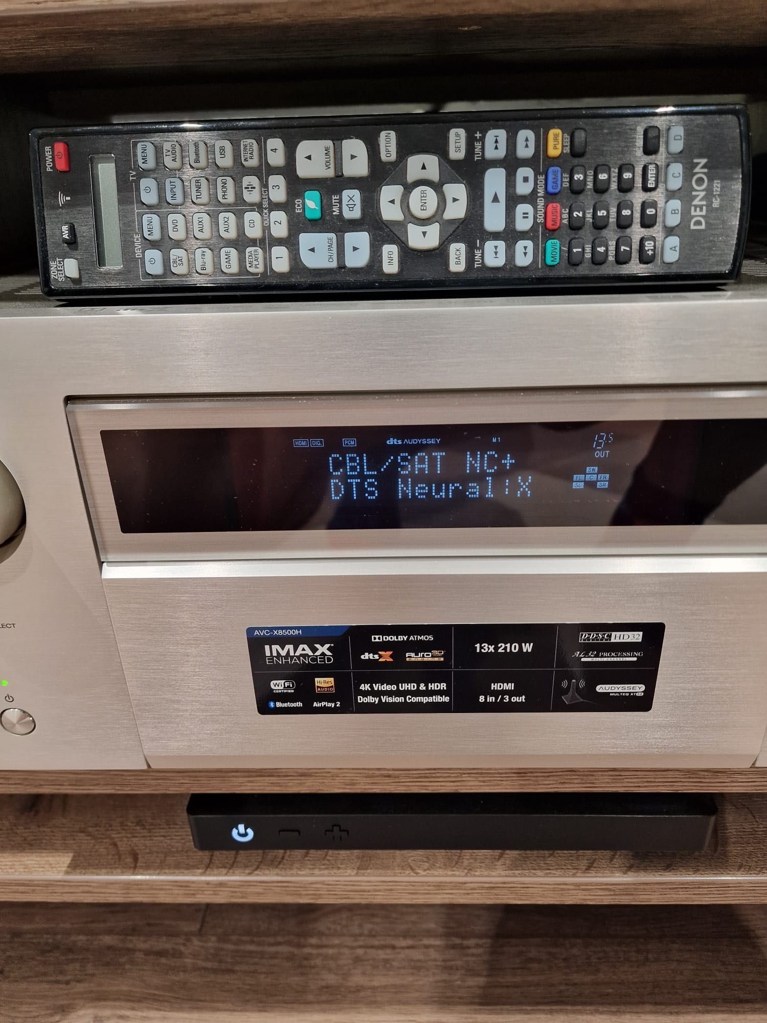 Amplituner Denon AVC-X8500H