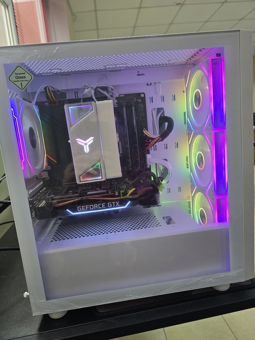 Системник AMD Ryzen 5 5500 16/256 Geforce rtx 5050 8 gb