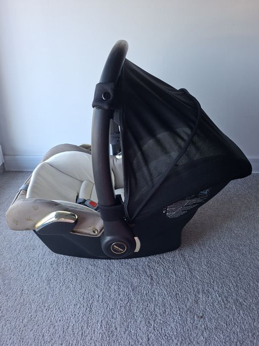 Ala Louis Vuitton nosidelko fotelik junama diamond avionaut kite 0 13