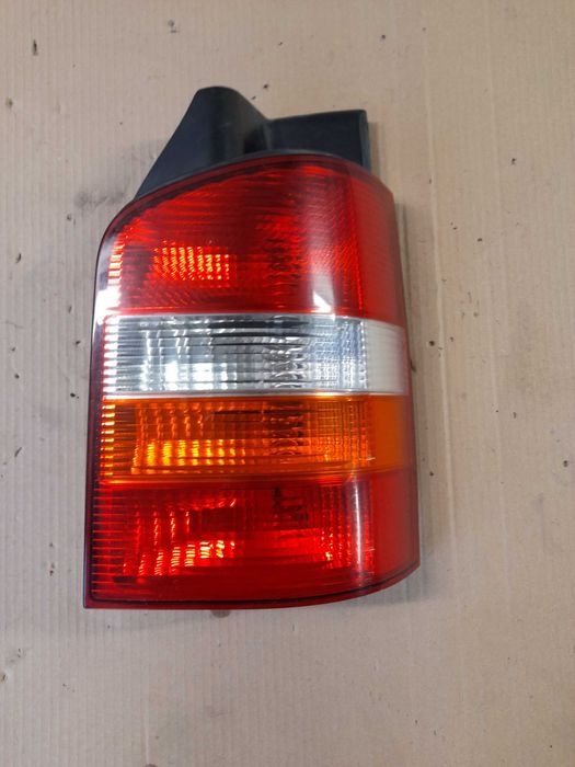 Lampa prawy tył VW Transporter T5