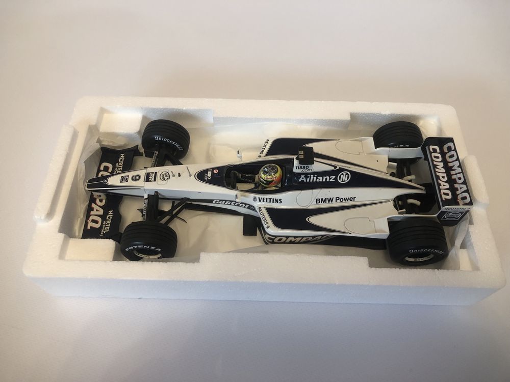 Колекційна модель боліда Williams F1 BMW FW22 1:18